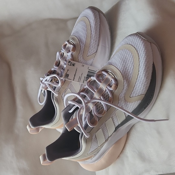adidas Shoes - Women's Size 8, Adidas Gym, Yoga, Activewear Shoes